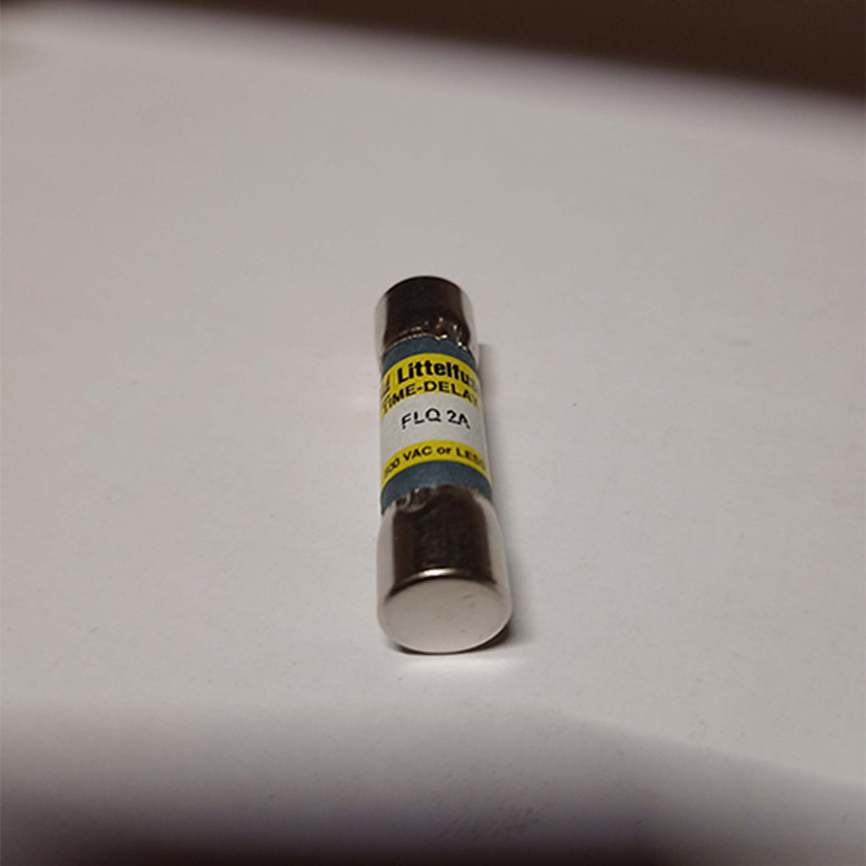 FUSIBLE SUPLEMENTARIO 2A/500VCA. 13/32" X 1 1/2" ACCION RETARDADA *** OFRECER V6C-83 ***