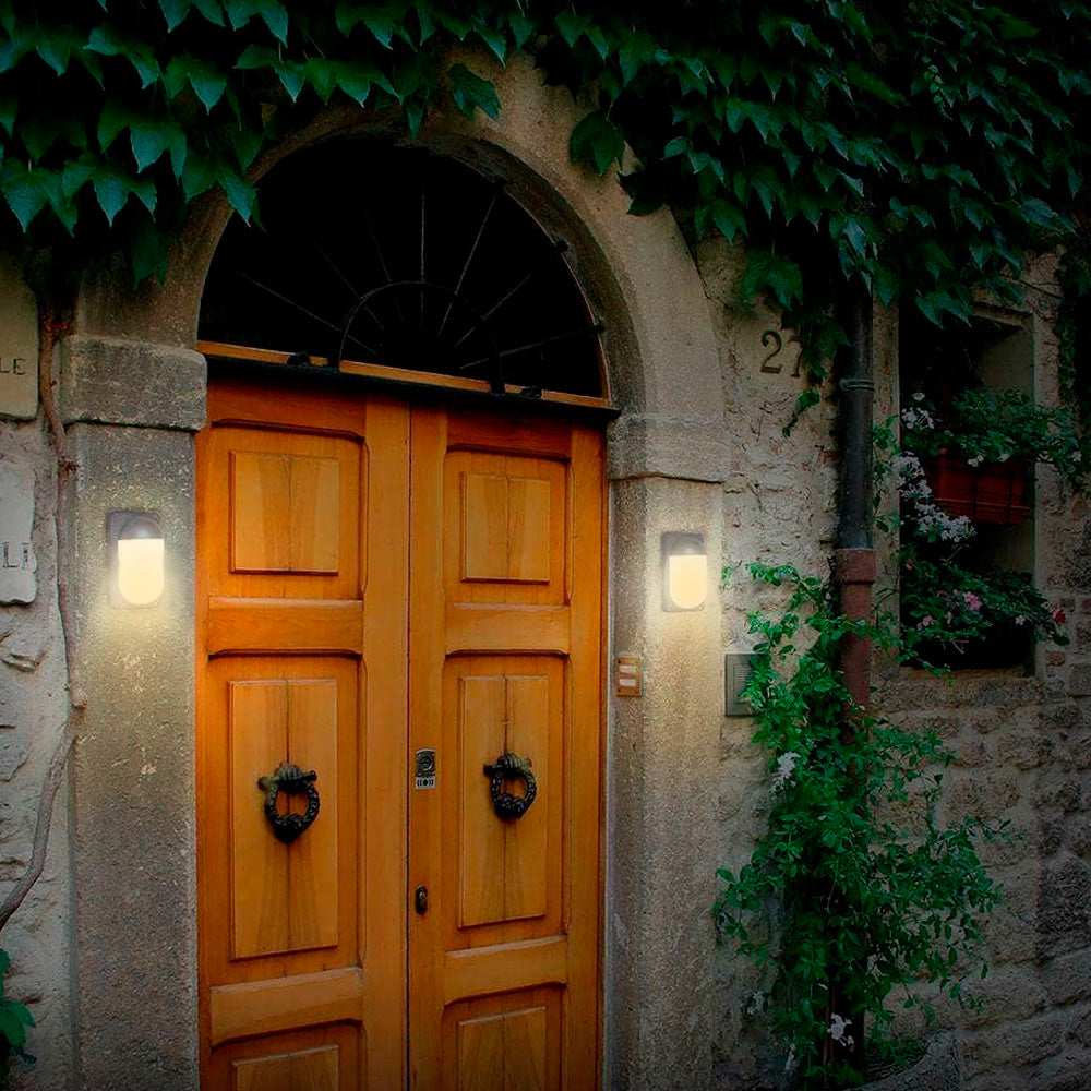 LÁMPARA DE EXTERIOR LED GRUS TECNOLITE PARA SOBREPONER 10.5W LUZ SUAVE CÁLIDA *** EXHIBIDO ***