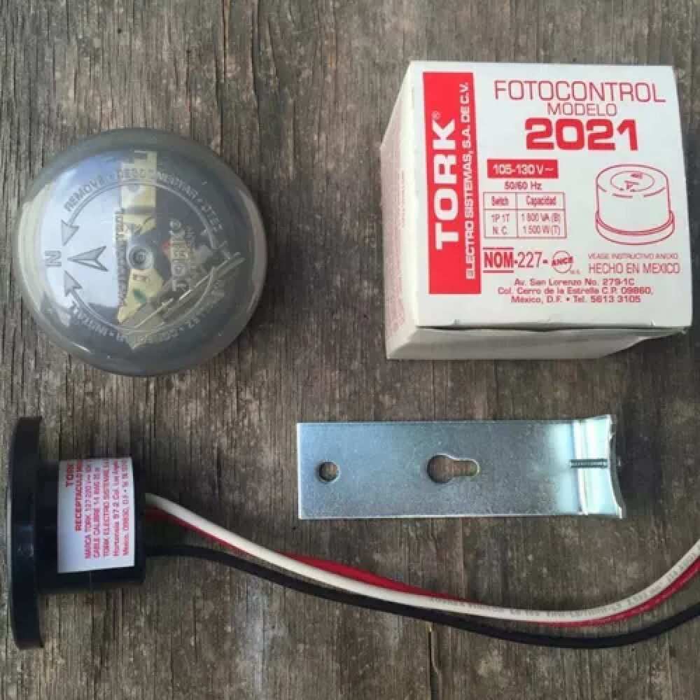 FOTOCONTROL 127V.10A. 1500W. 2021 *** OFRECER 85204 Y 9402300 ***
