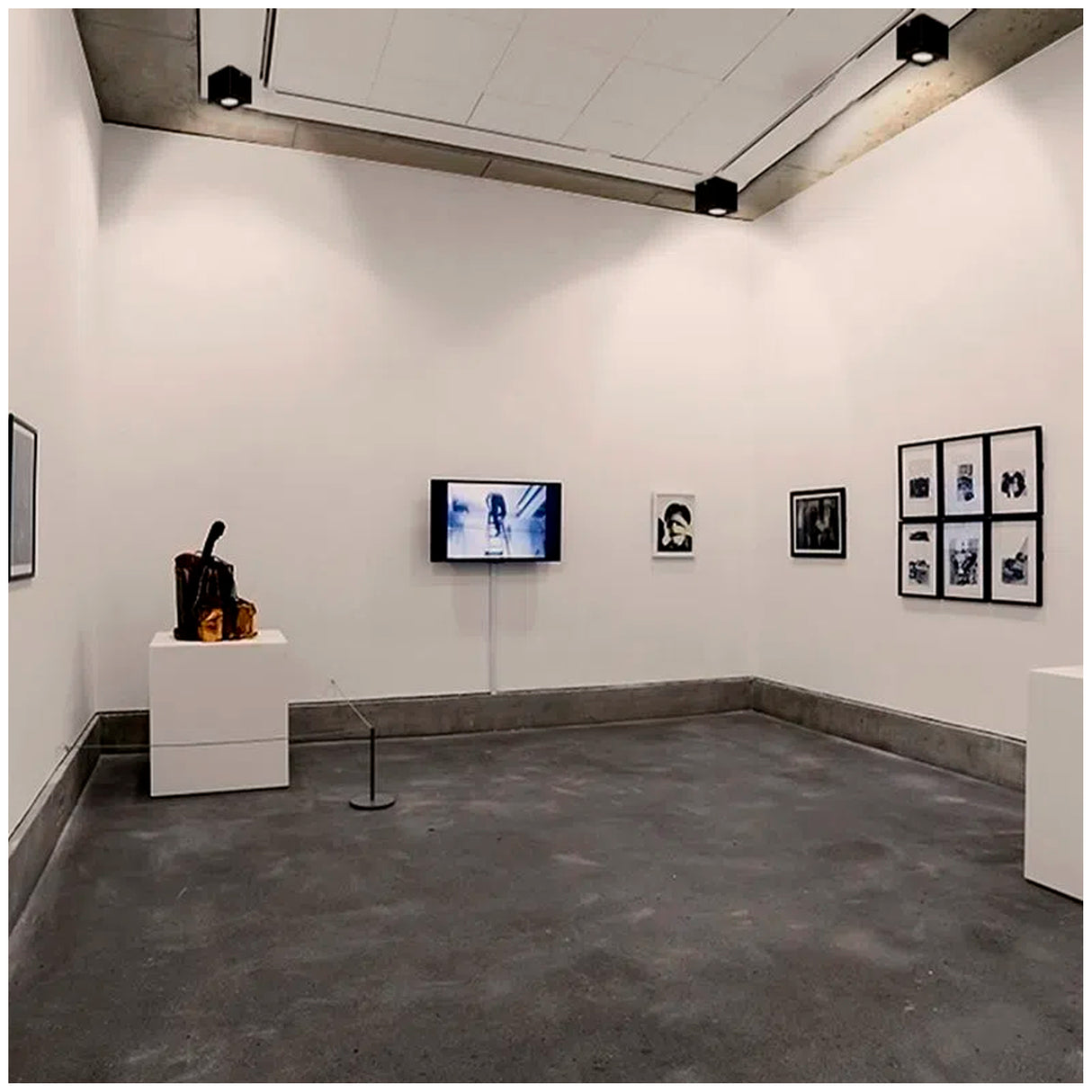 LÁMPARA DE INTERIOR LED ASTEROPE I TECNOLITE SPOT ATENUABLE 20W LUZ SUAVE CÁLIDA