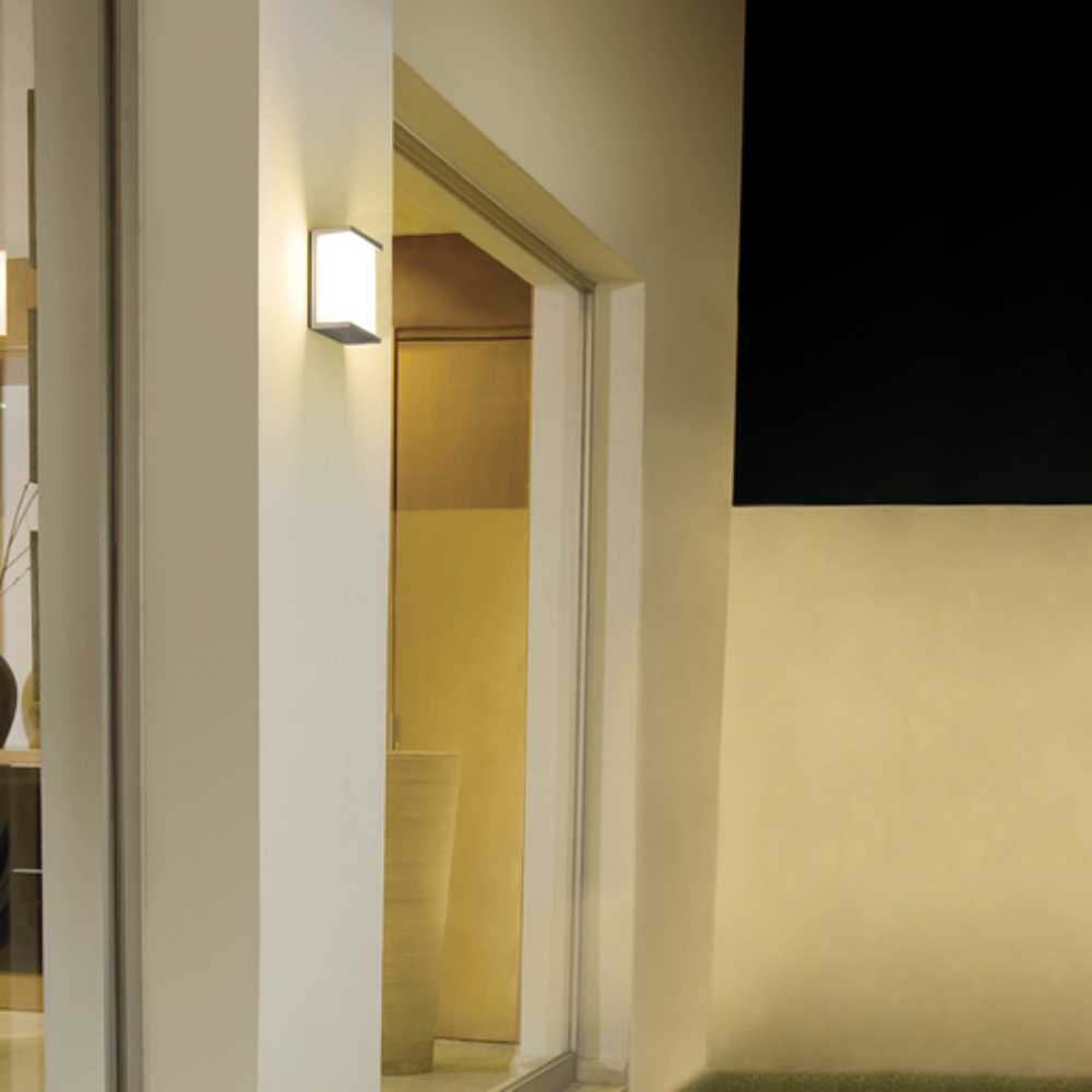 LÁMPARA DE EXTERIOR TOULON III TECNOLITE PARA SOBREPONER BASE E27