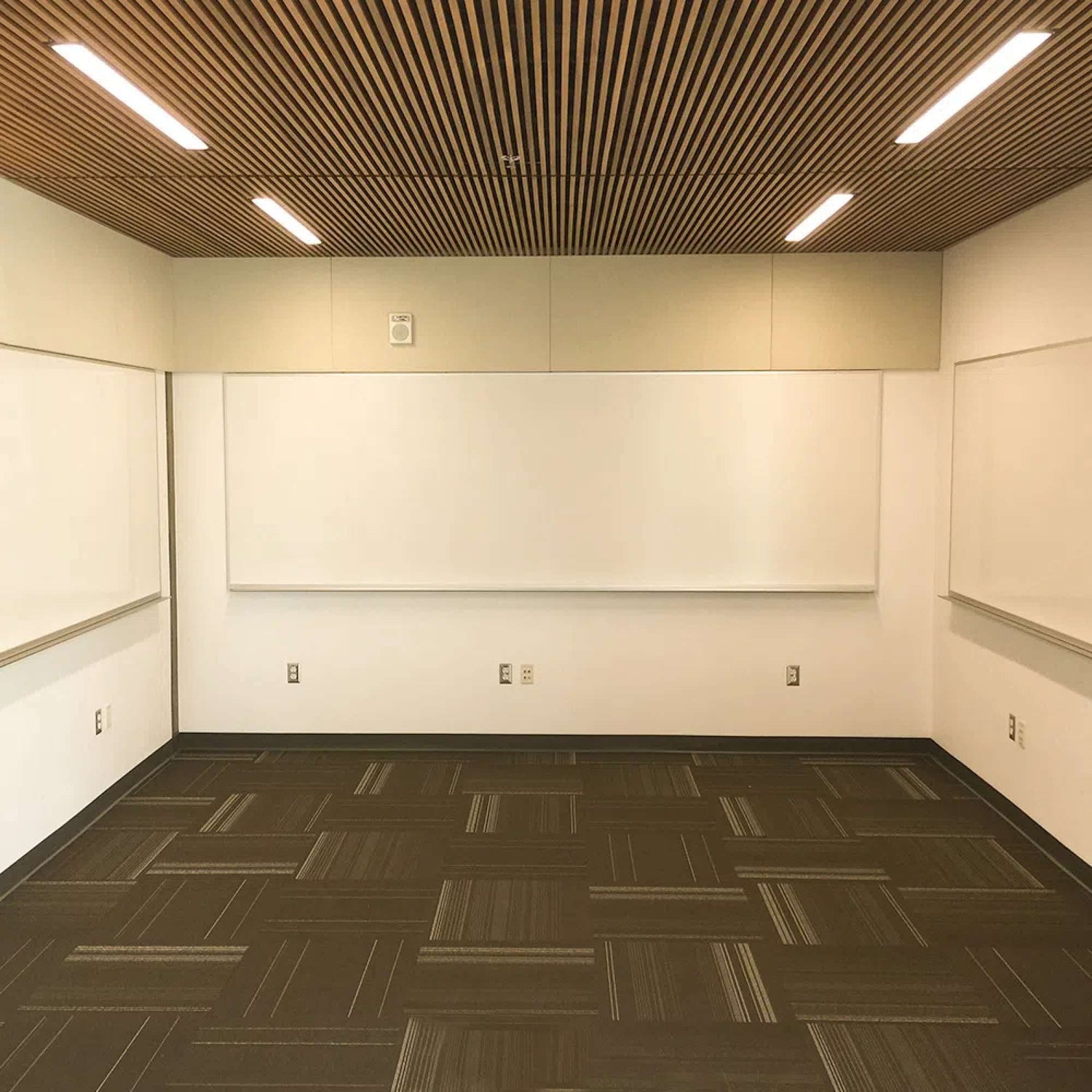 LÁMPARA DE EMPOTRABLE LED TECNOLITE HYGIEA 20W LUZ BLANCA NEUTRA INSTALACIÓN INVISIBLE