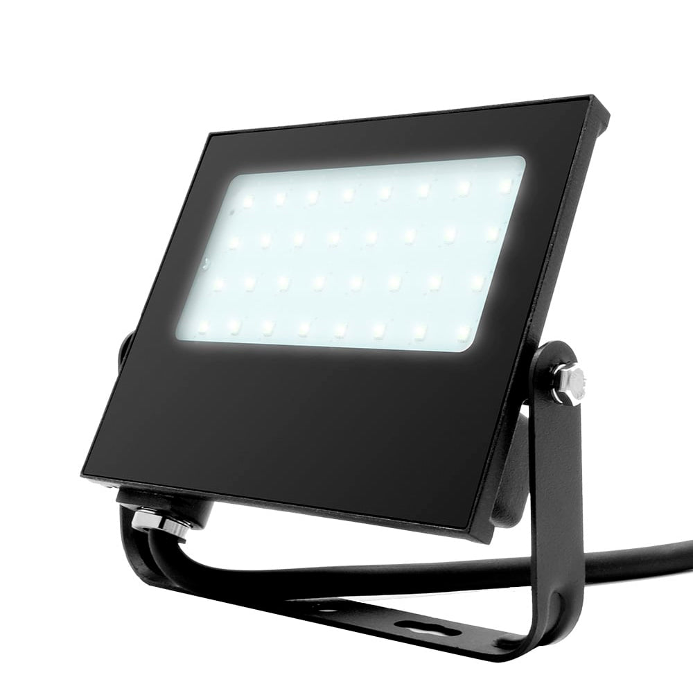 REFLECTOR EXT LED 30W 100-240V 2700LM 6500K NGR REFLECTOR EXT LED 30W 100-240V 2700LM 6500K NGR ***HAE2025***