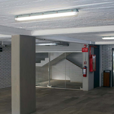 LÁMPARA DE INTERIOR LED TECNOLITE OPORTO II PARA SOBREPONER A PRUEBA DE VAPOR 32W LUZ BLANCA NEUTRA BASE G5