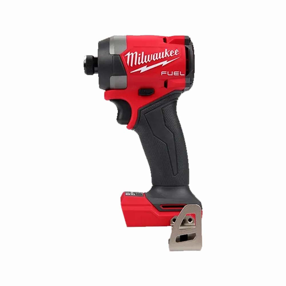 KIT COMBINADO 2 HERRAMIENTAS M18 FUEL: TALADRO PERCUTOR / DESTORNILLADOR 1/2" DESTORNILLADOR DE IMPACTO HEXAGONAL 1/4" M18 2 BATERIAS 18V. 5AMP M18 CARGADOR DE BATERIA MULTIPLE M12 Y M18 MILWAUKEE