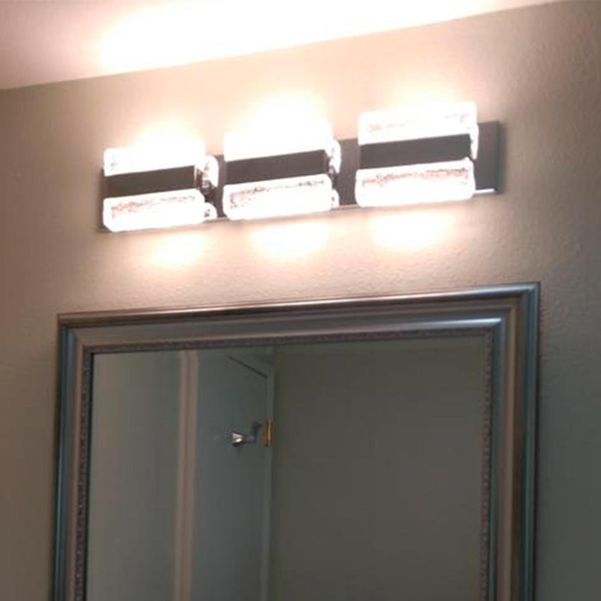 ARBOTANTE ICE 6 LUCES PARA TOCADOR DE BAÑO ***MAXIM***