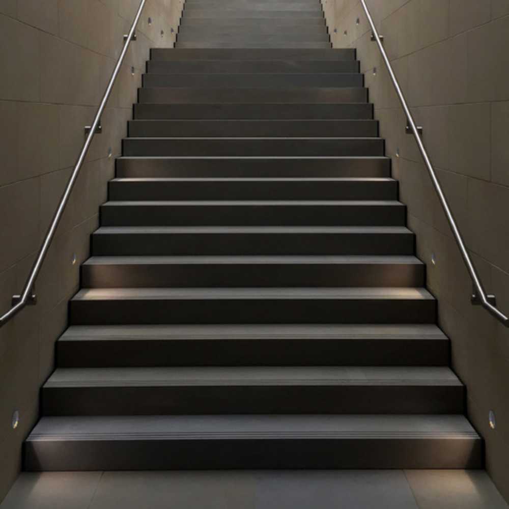 LUZ DE CORTESIA EMP. MURO 3W/100-240V. NEGRO OPACO SUPERBA I