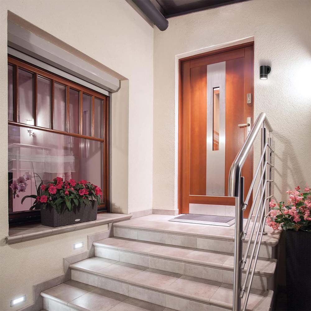 ARBOTANTE DECORATIVO ACENTO 1 SPOT 50W/127V. NEGRO MR-16 ARB-203S 48143 TRUPER