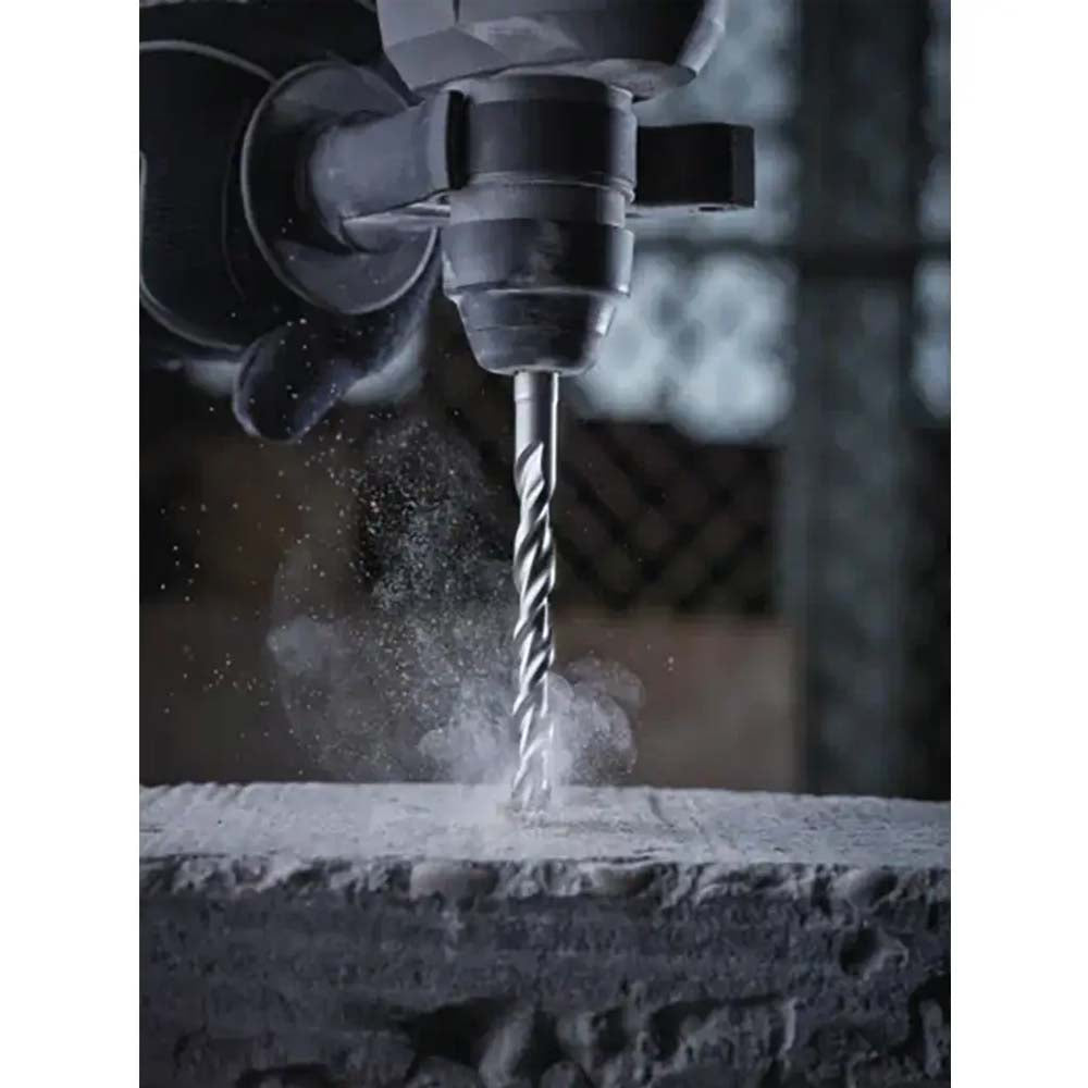 JUEGO DE 6 BROCAS PARA CONCRETO Y ACERO (SOLO VARILLA) C/PUNTA DE CARBURO: BROCA 3/16" X 4" BROCA 1/4" X 6" BROCA 5/16" X 6" BROCA 3/8" X 6" BROCA 1/2" X 6" BROCA 5/8" X 6" X 8" MILWAUKEE