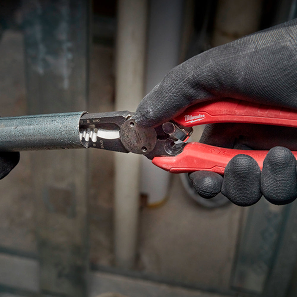 PINZA PARA ELECTRICISTA 6 EN 1 MILWAUKEE