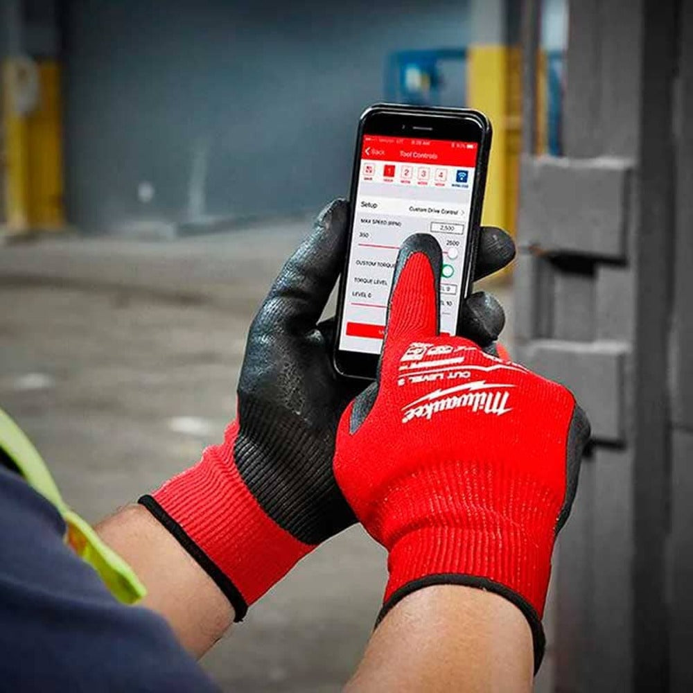 GUANTES DE NITRILO ANTICORTE NIVEL 1 TALLA "M" MILWAUKEE *** OFRECER ME900106795 DE 3M ***