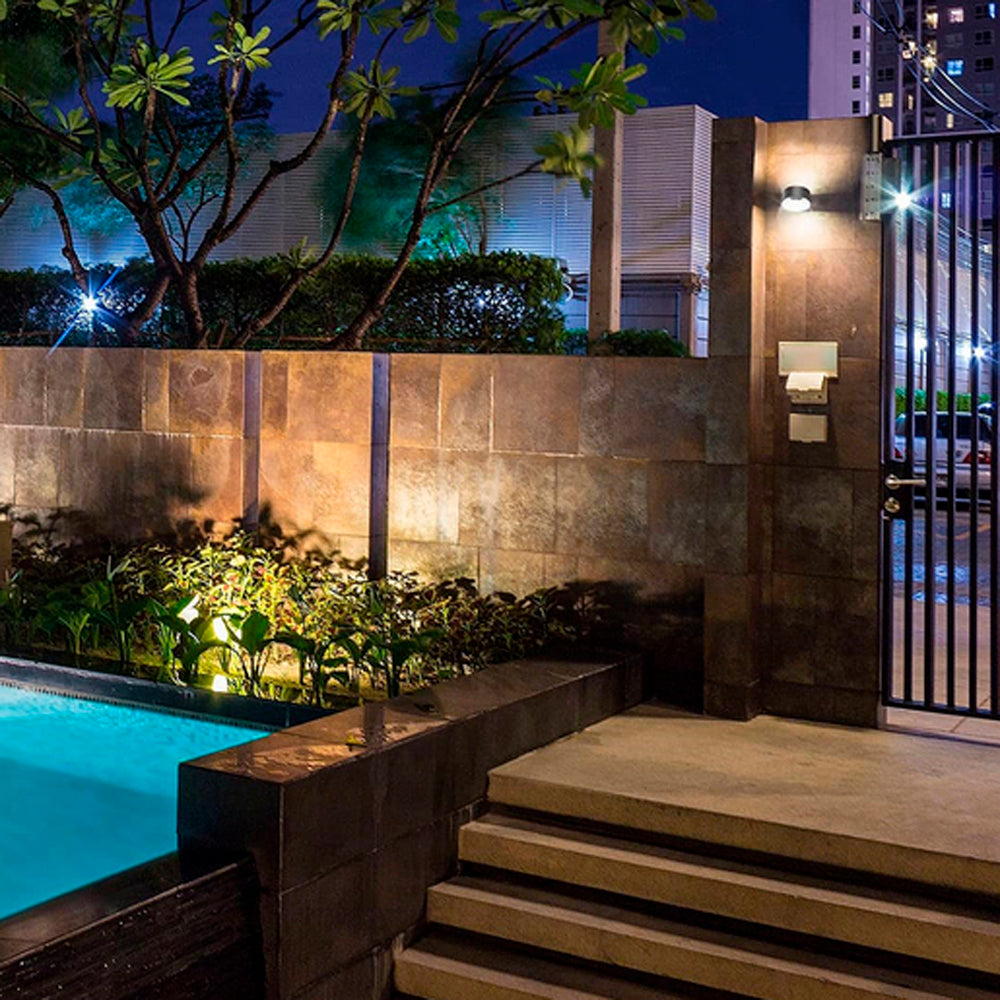 LÁMPARA DE EXTERIOR LED AACHEN II TECNOLITE PARA SOBREPONER 8W LUZ SUAVE CÁLIDA