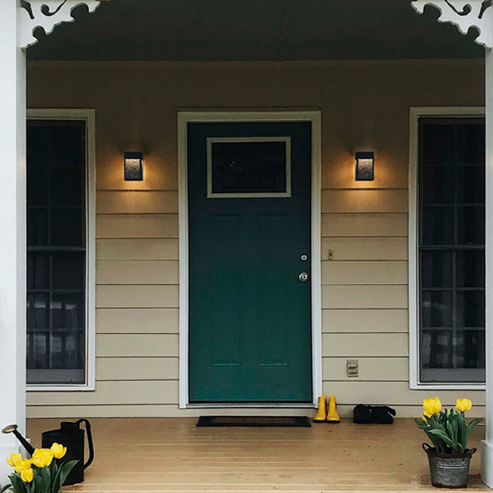 LAMPARA LED DE EXTERIOR TIPO ARBOTANTE 8W NEGRA CALISTO TECNOLITE