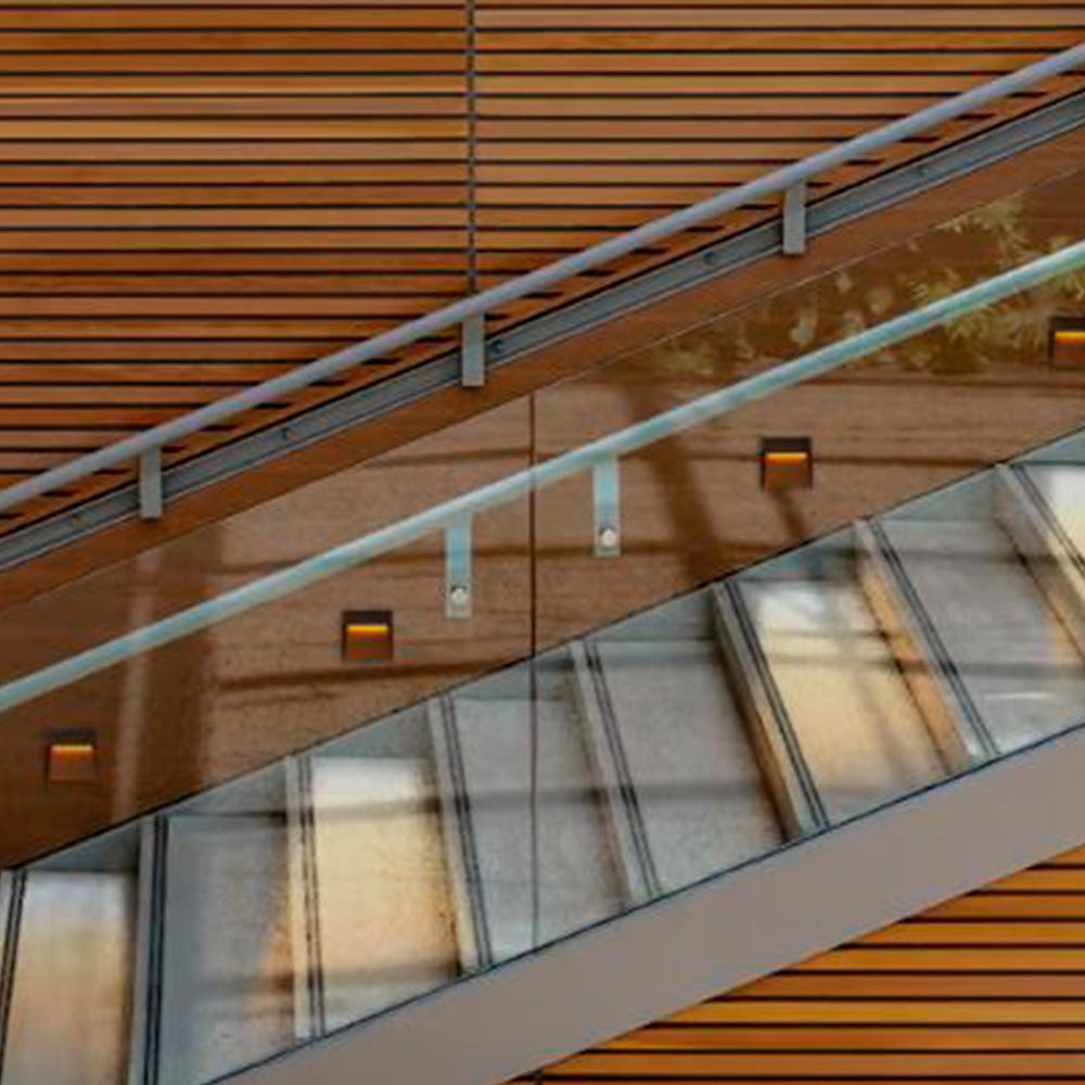 LUZ DE CORTESIA LED SOBREP. MURO 8W/127V. 3000K ALUM. NEGRO KAVE I