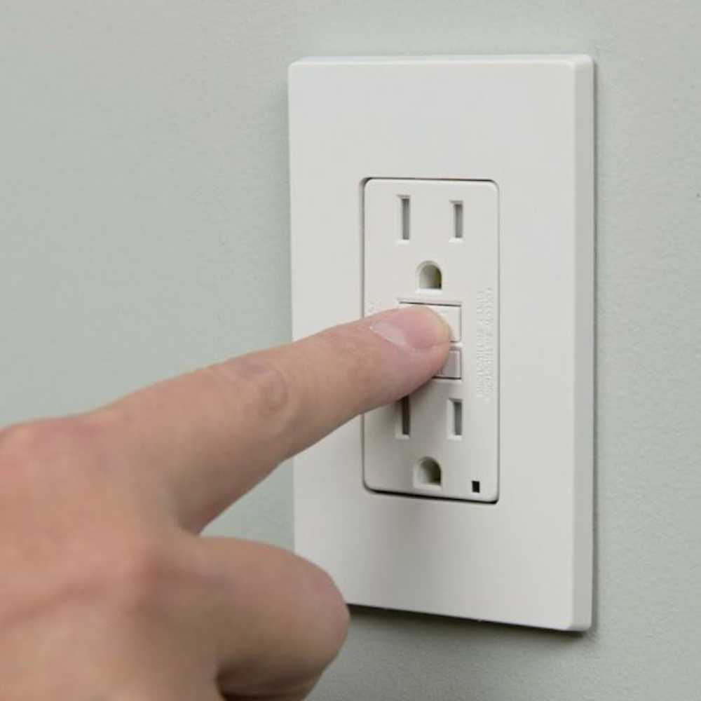 CONTACTO DÚPLEX ESTEVEZ ALPHA 2 POLOS CON FALLA A TIERRA BLANCO *** OFRECER GFTR1-00W ***