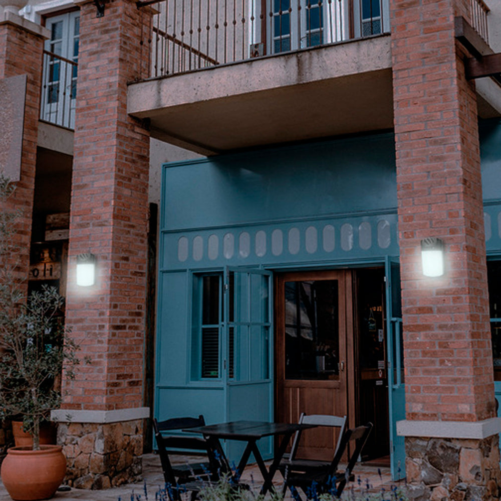 LAMPARA SUBURBANA CON FOTOCELDA LED 47 W LUZ DE DIA IP54 EXTERIORES NO ATENUABLE