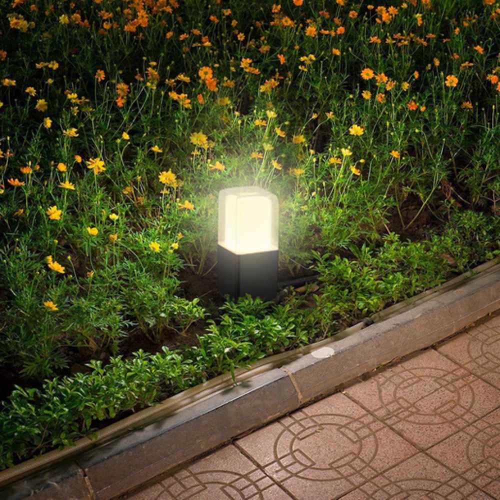 MINI POSTE LED OBELIX IV TECNOLITE DE EXTERIOR PARA SOBREPONER 13W LUZ SUAVE CÁLIDA