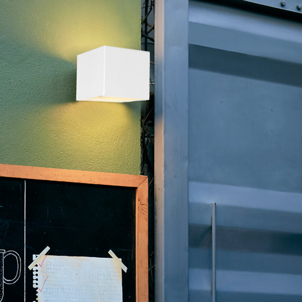 LAMPARA DE EXTERIOR LED ZIBO TECNOLITE PARA SOBREPONER 7.5W LUZ SUAVE CALIDA***HAE2025***