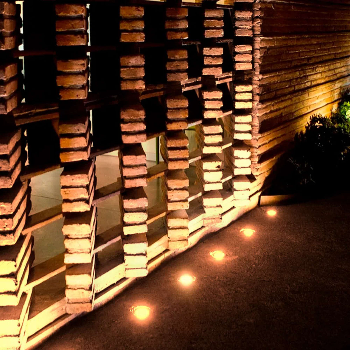 LÁMPARA DE EXTERIOR LED ADANA TECNOLITE DE PISO EMPOTRABLE 5W LUZ SUAVE CÁLIDA IP65 LED INTEGRADO