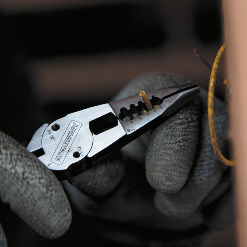 PINZAS PUNTA DE AGUJA 21.9CMS. MULTIUSOS ACCIONADAS POR RESORTE PARA CORTE Y PELADO KLEIN TOOLS