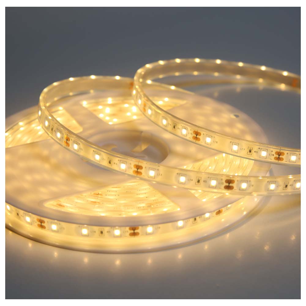 KIT DE 2 TIRAS DE LED FLEXIBLES CON RECUBRIMIENTO DE VINIL 5M 127V IP45 BLANCO CALIDO TECNOLITE