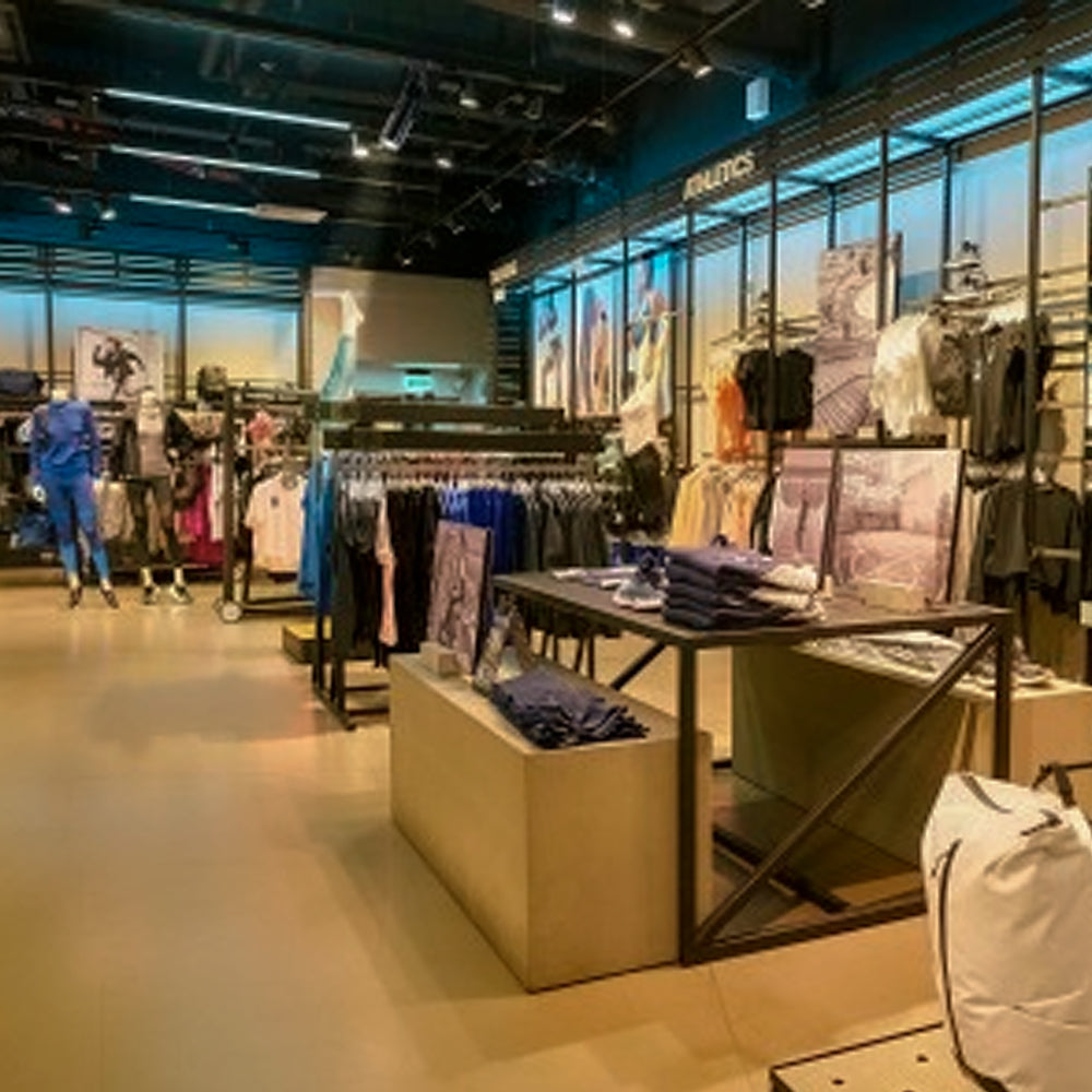 LUMINARIO LED SOBREPONER 29W/100-305V. 45 C30-S NEGRO 3000K LUZ CALIDA ELECTROMAG