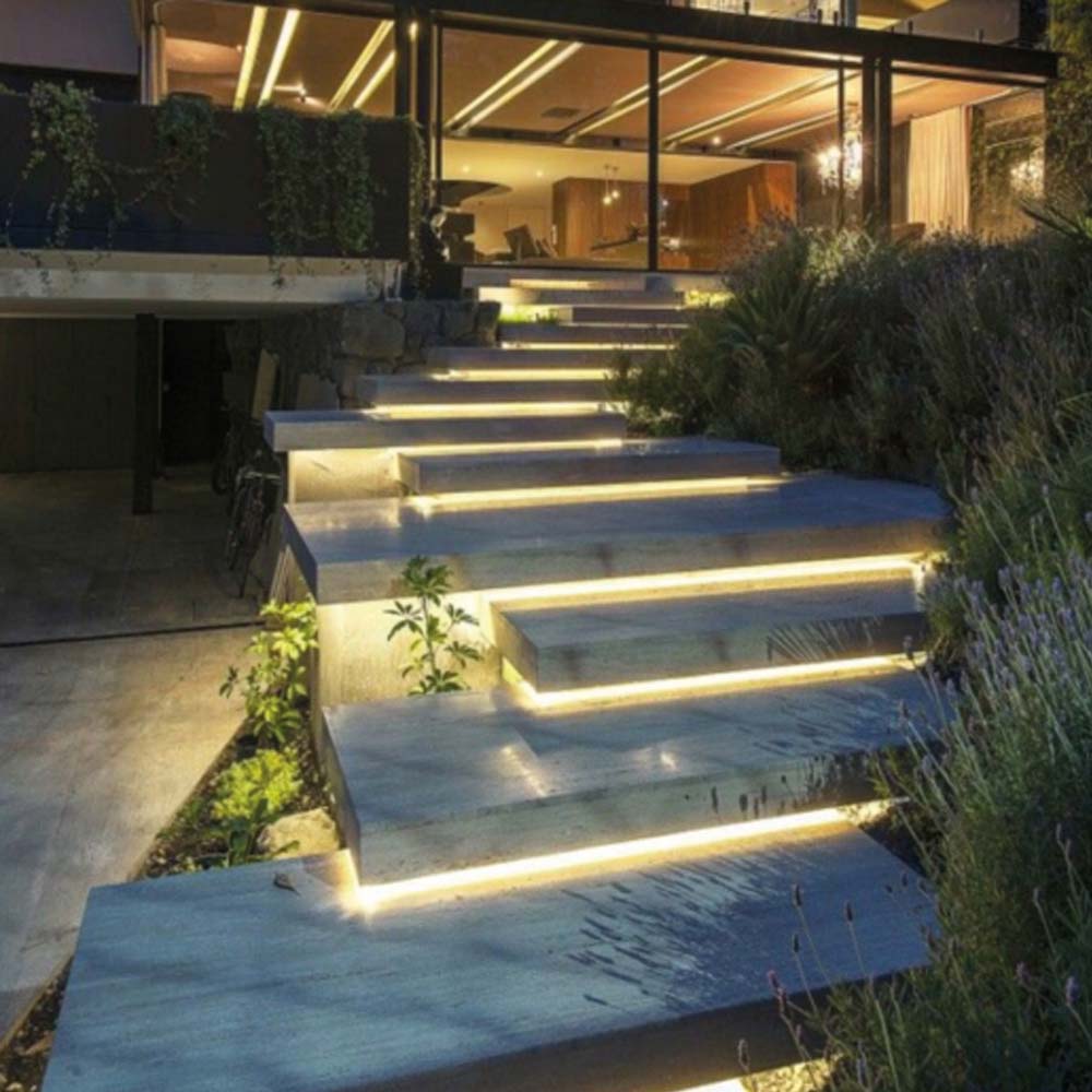 MANGUERA LED PLANA 3528 SMD 127V. B.C. IP65 25MTS. MLED-3528-SMD-127/BC