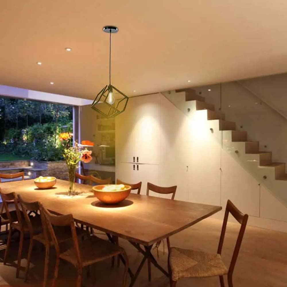 LUMINARIO COLGANTE CAMPANA METALICA COLOR NEGRO BASE METALICA Y CABLE EN COLOR NEGRO USO INTERIOR NO INCLUYE LAMPARA