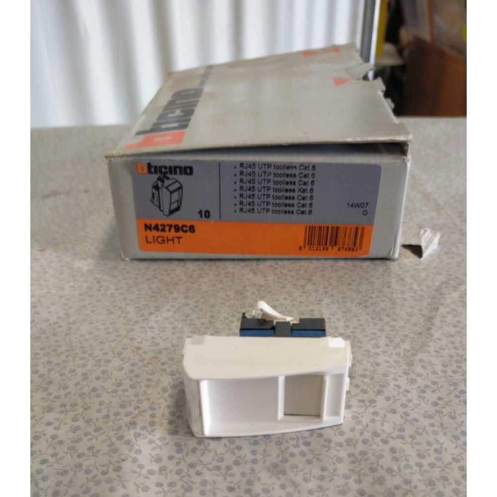 CONECTOR RJ45 UTP CAT. 6 P/LIGHT UN MODULO BCO