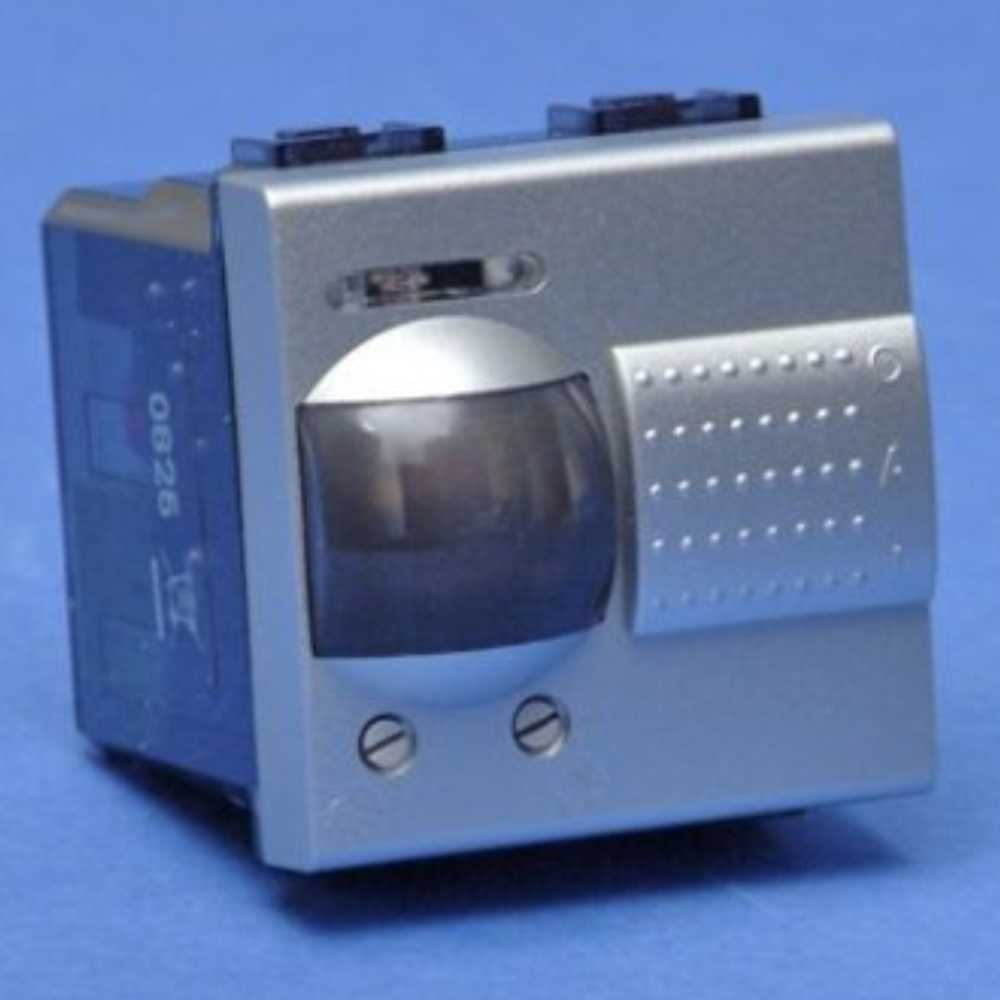 DETECTOR PRESENCIA RAYOS INFRARROJOS 2 MOD. 6A/127V. N4432/127