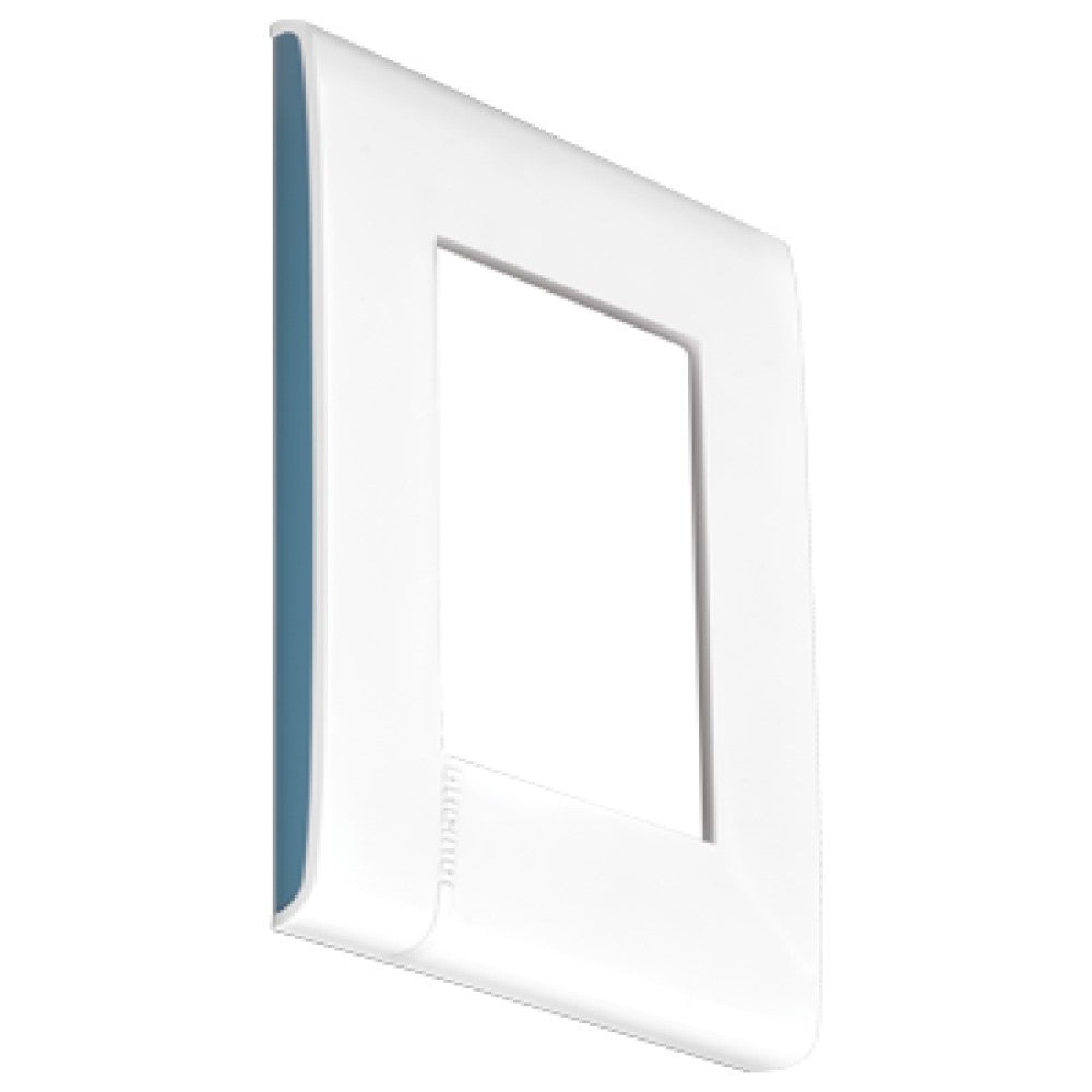 PLACA DE 3 MÓDULOS COLOR BLANCO CON PERFILES LATERALES COLOR AQUA