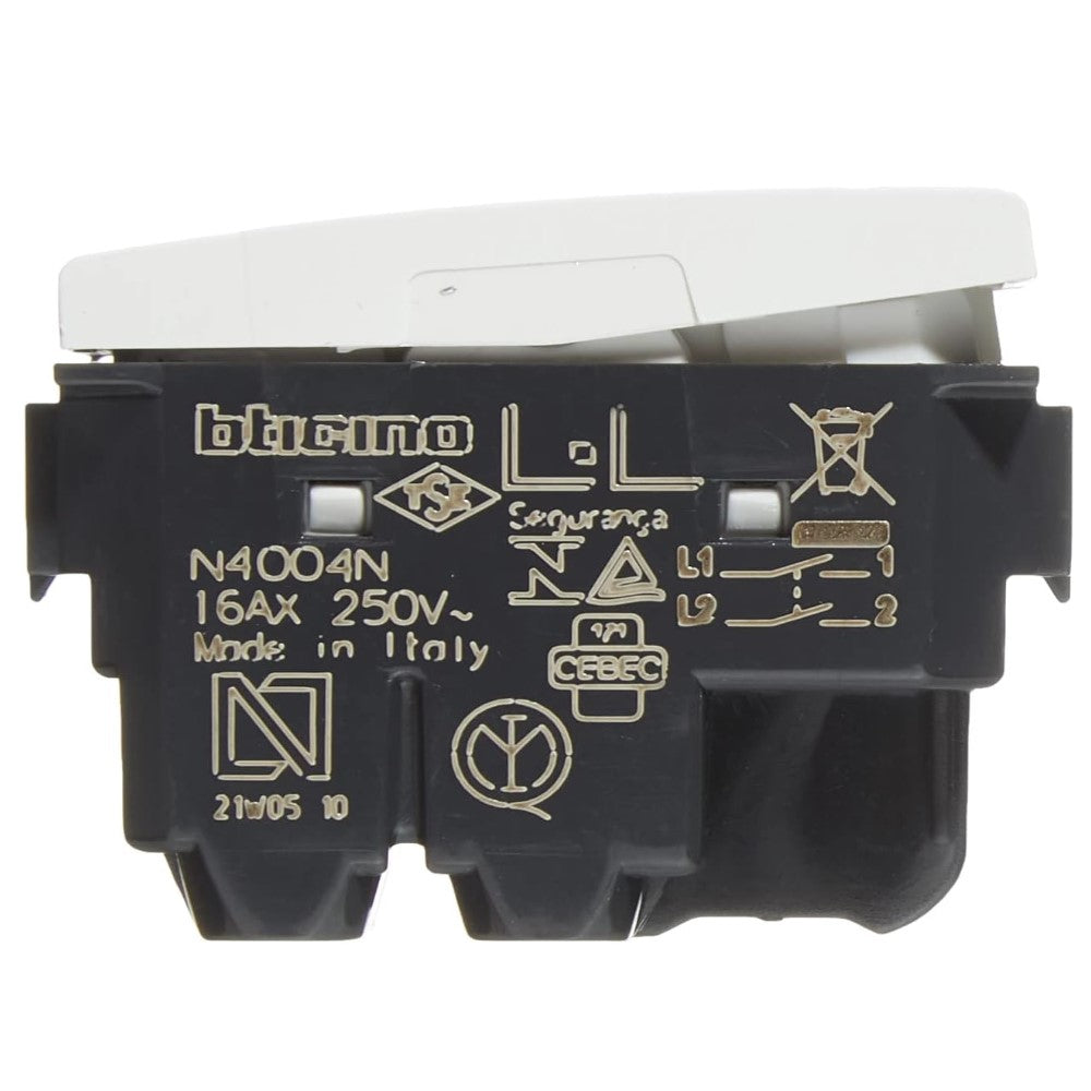 INTERRUPTOR DE CUATRO VIAS 1 MOD. 16AX 127-277V. N4004N LIVING Y LIGHT
