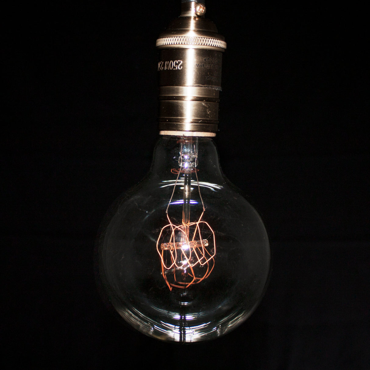 FOCO VINTAGE GLOBO FILAM HORIZ ESPIRAL FBG125-G23 *** HAE ***