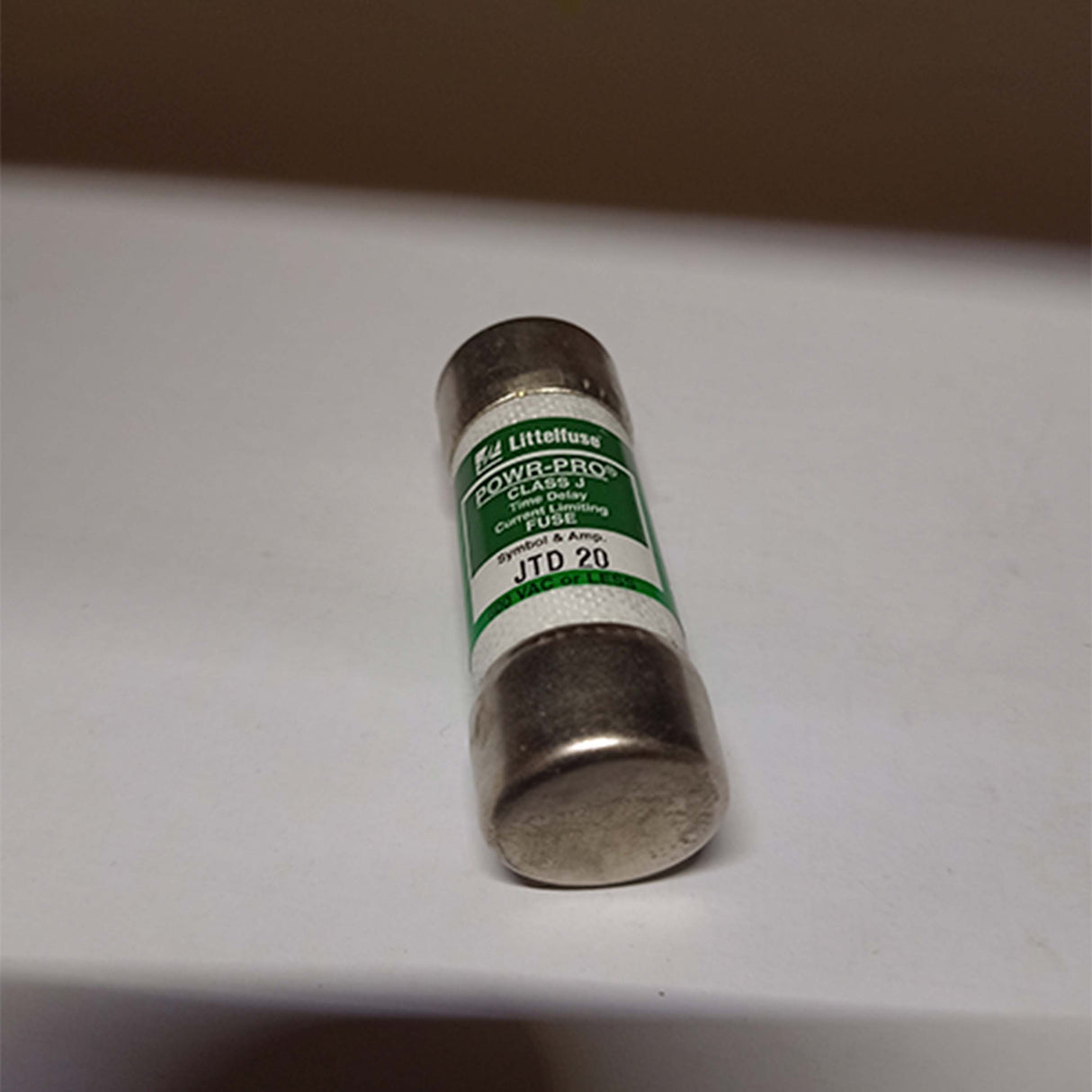 FUSIBLE DOBLE ELEMENTO 20A/600VCA-300VCD. CL. J ACCION RETARDADA *** OFRECER LPJ-20SP ***