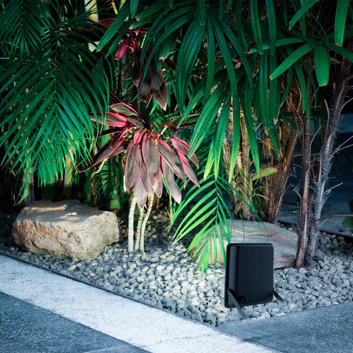 EXT REFLECTOR LED10W100-277V 6500K 800LM ZIBAL I MCA TECNOLITE PASA A 10LQLEDY65MVN *** EXHIBIDO ***