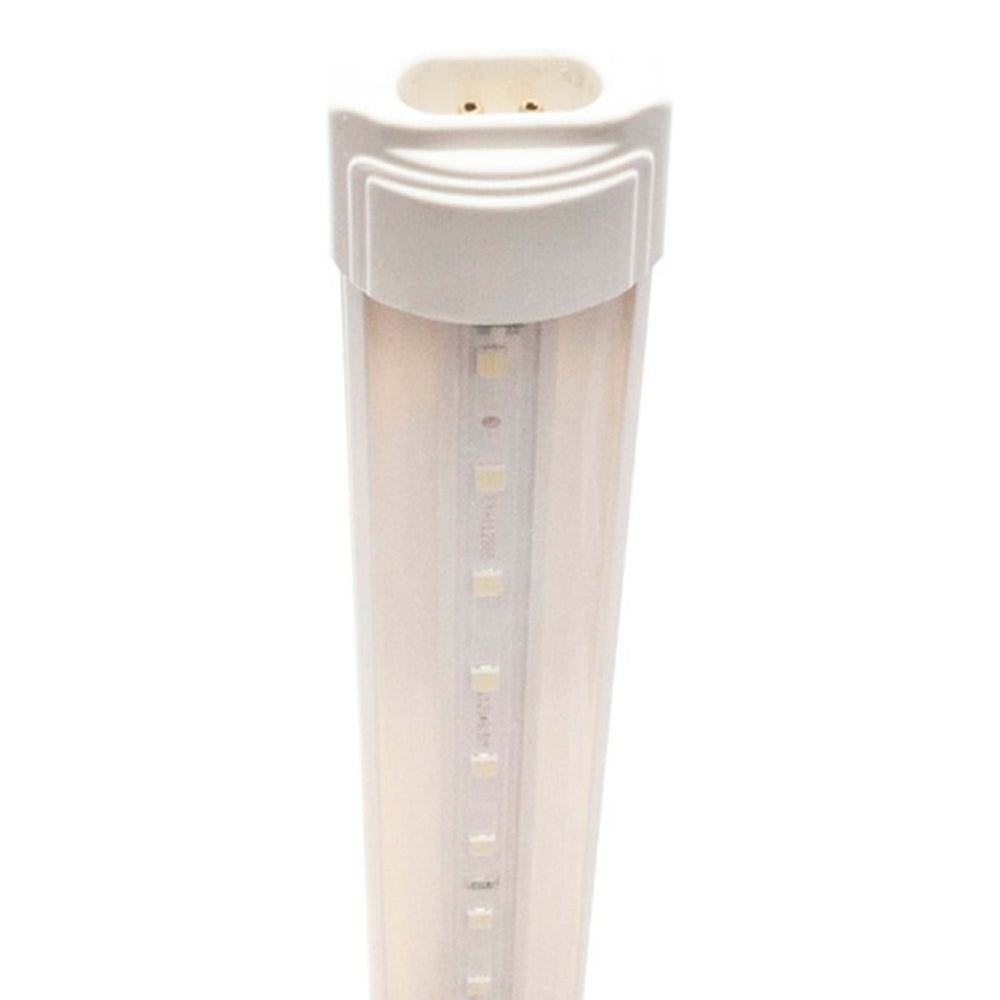 TUBO LED T8 DE 18W 110V BASE PLASTICO GRAPA Y CONECTOR DE CORRIENTE INCLUIDO MCA GOODWILL *** EXHIBIDO ***