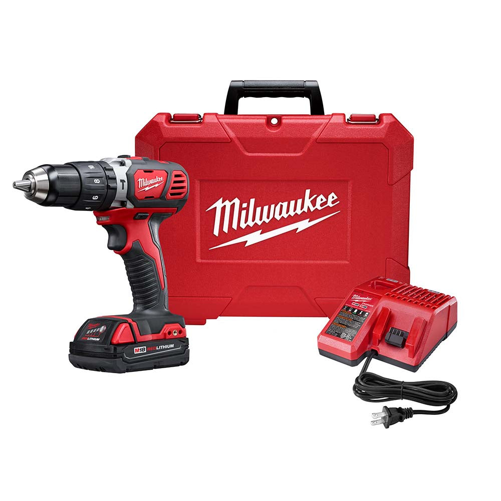 KIT TALADRO PERCUTOR / DESTORNILLADOR 1/2" M18: 2 BATERIAS 18V. 1.5AMP M18 CARGADOR DE BATERIA MULTIPLE M12 Y M18 ESTUCHE DE TRANSPORTE MILWAUKEE