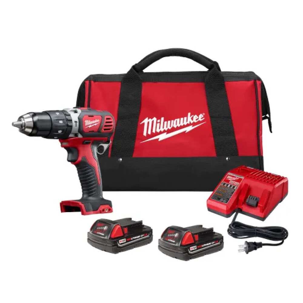 KIT TALADRO PERCUTOR/DESTORNILLADOR (ROTOMARTILLO) 1/2" M18 MILWAUKEE *** OFRECER P222-2607 ***