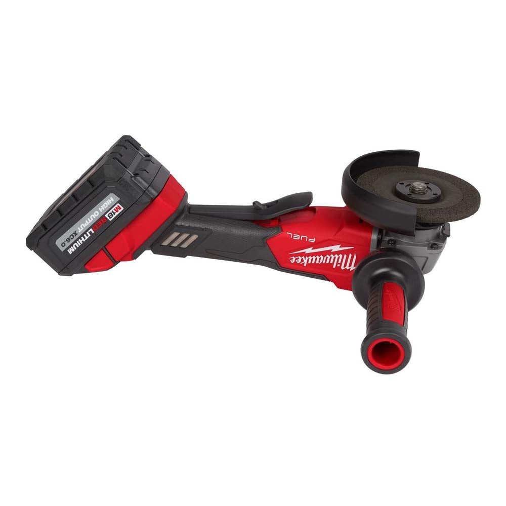 KIT ESMERILADORA ANGULAR 4-1/2"/5" M18 FUEL: 2 BATERIAS 18V. 6AMP M18 CARGADOR DE BATERIA RAPIDO MULTIPLE M12 Y M18 PROTECCION T27 PROTECCION T1 MANGO LATERAL LLAVE TUERCA CON REDOBLE MILWAUKEE