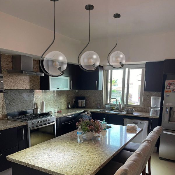 COLGANTE METAL-VIDRIO NEGRO-AMBAR FOCO E26 CLASS *** HA. LUMI ***