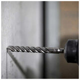 BROCA PARA CONCRETO Y ACERO (SOLO VARILLA) CON PUNTA DE CARBURO 4 CUCHILLAS 1/6" X 6" MILWAUKEE