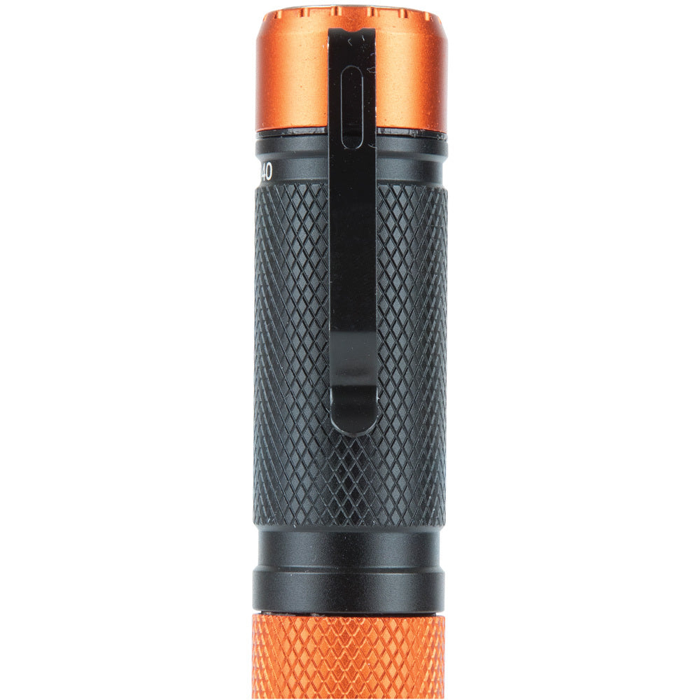 LINTERNA CON ENFOQUE RECARGABLE Y LASER ROJO KLEIN TOOLS