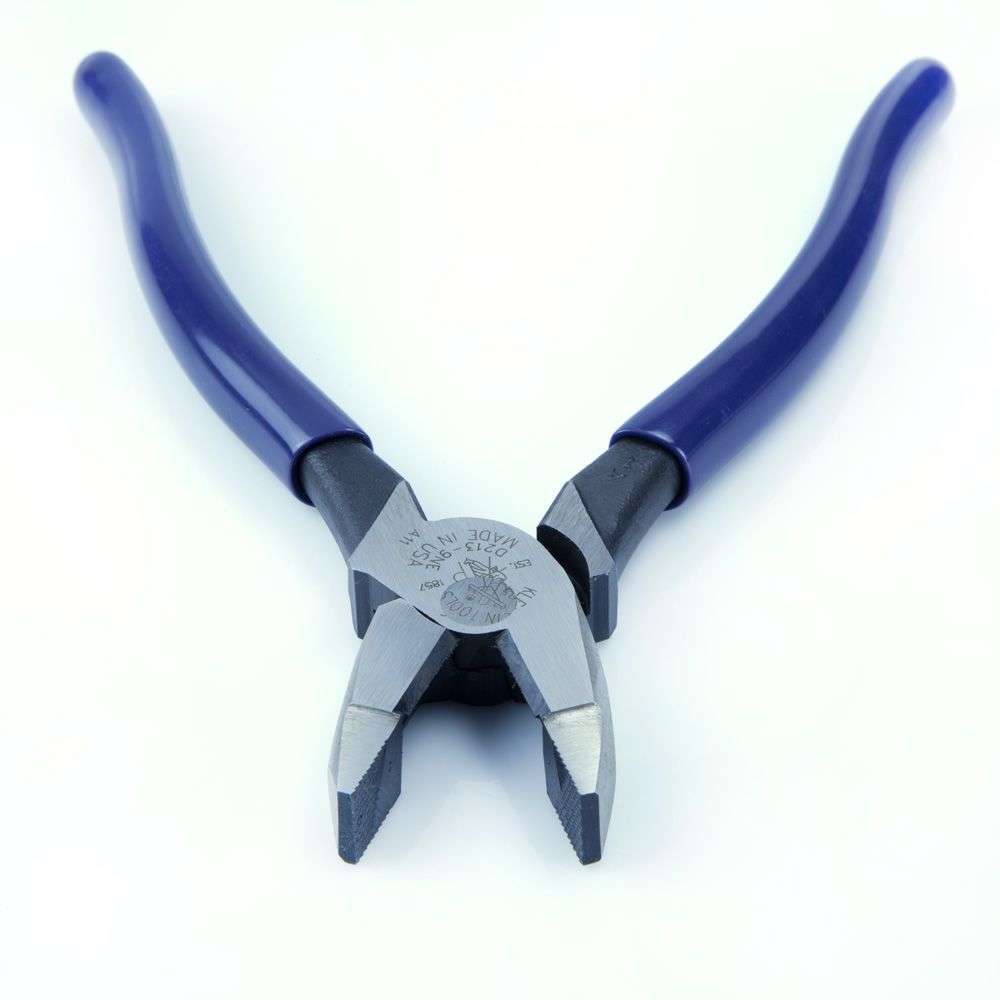 PINZAS DE LINIERO DE 238MM. PUNTA TIPO NEW ENGLAND KLEIN TOOLS***HAE2025***