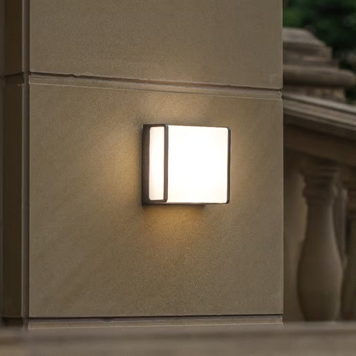 KIT DE 2 PIEZAS DE ARBOTANTE EXT MURO LED 20W30KGRIS 127V TECNOLITE