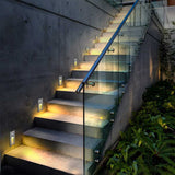 KIT DE 2 PIEZAS DE LUZ DE CORTESIA LED SOBREP. MURO 5W/127V. 3000K ALUM. GRIS KAVE IV