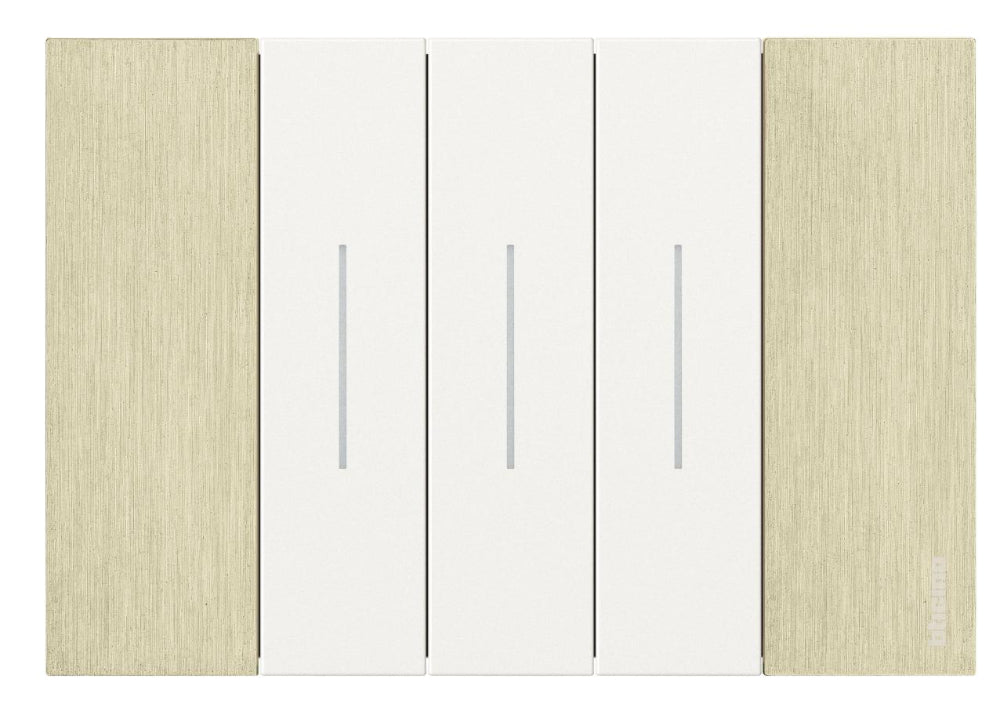 PLACA METALICA COLOR ORO 3 MODULO MCA LIVING NOW