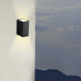 KIT DE 2 PIEZAS DE LUMINARIA PARA SOBREPONER EN MURO DE 9W COLOR GRIS HYADUM HLED-847/30/G TECNOLITE