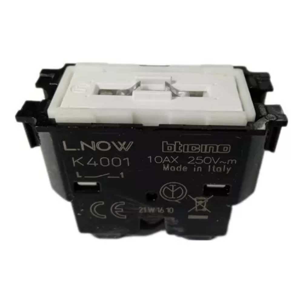 KIT DE 5 INTERRUPTORES SENCILLOS 1 MODULO 1AX 127-250 VOLTS LINEA LIVING NOW COLOR BLANCO CON NEGRO LEGRAND
