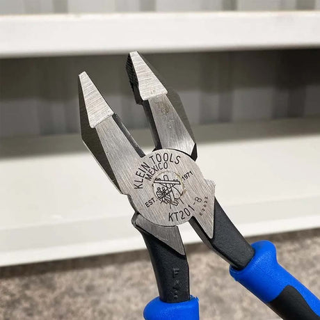 PINZAS DE ELECTRICISTA KLEIN TOOLS CUBIERTA PLÁSTICA INYECTADA BIMATERIAL 8" DE LARGO