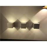 LUMINARIO DE LED P/PARED 2X3W 6000K IP45 10X10CM NEGRO ANGULO AJUSTABLE MCA MAXXI T.E. AGOSTO 2024